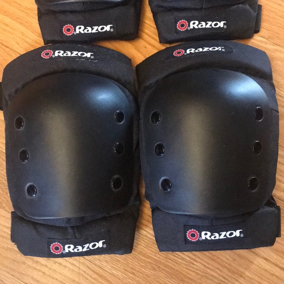 RAZOR Skate & Bike VELCRO Knee & Elbow Pads - Picture 3 of 10